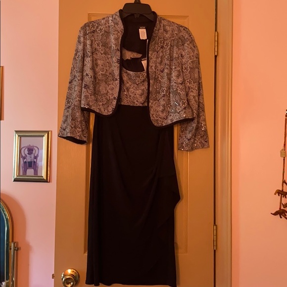 Semi Formal MSK Dress - Picture 1 of 6
